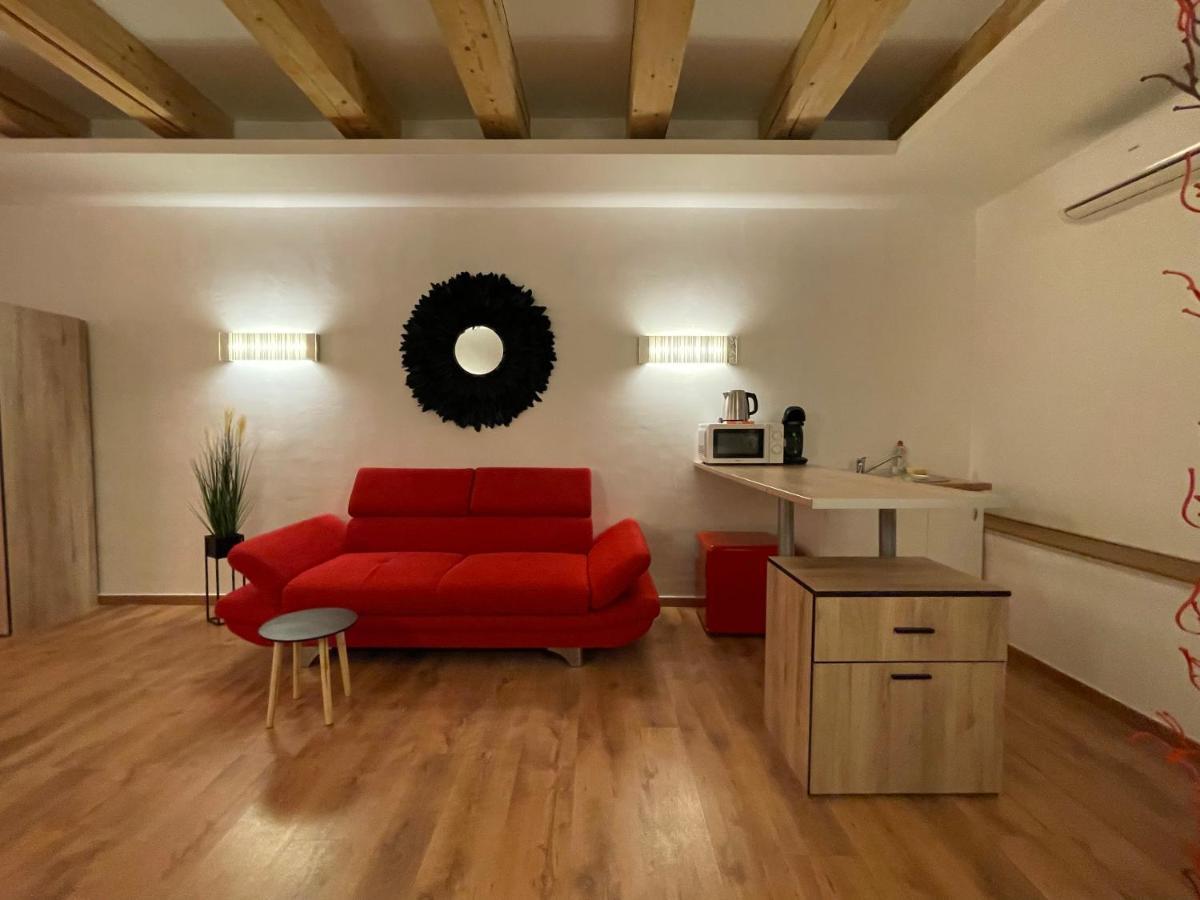 New Workspace Studio Savoya9 Self Check In Old City Center تيميشورا المظهر الخارجي الصورة